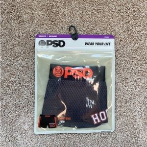 NWT Women’s size S “Hooter’s” boy short underwear